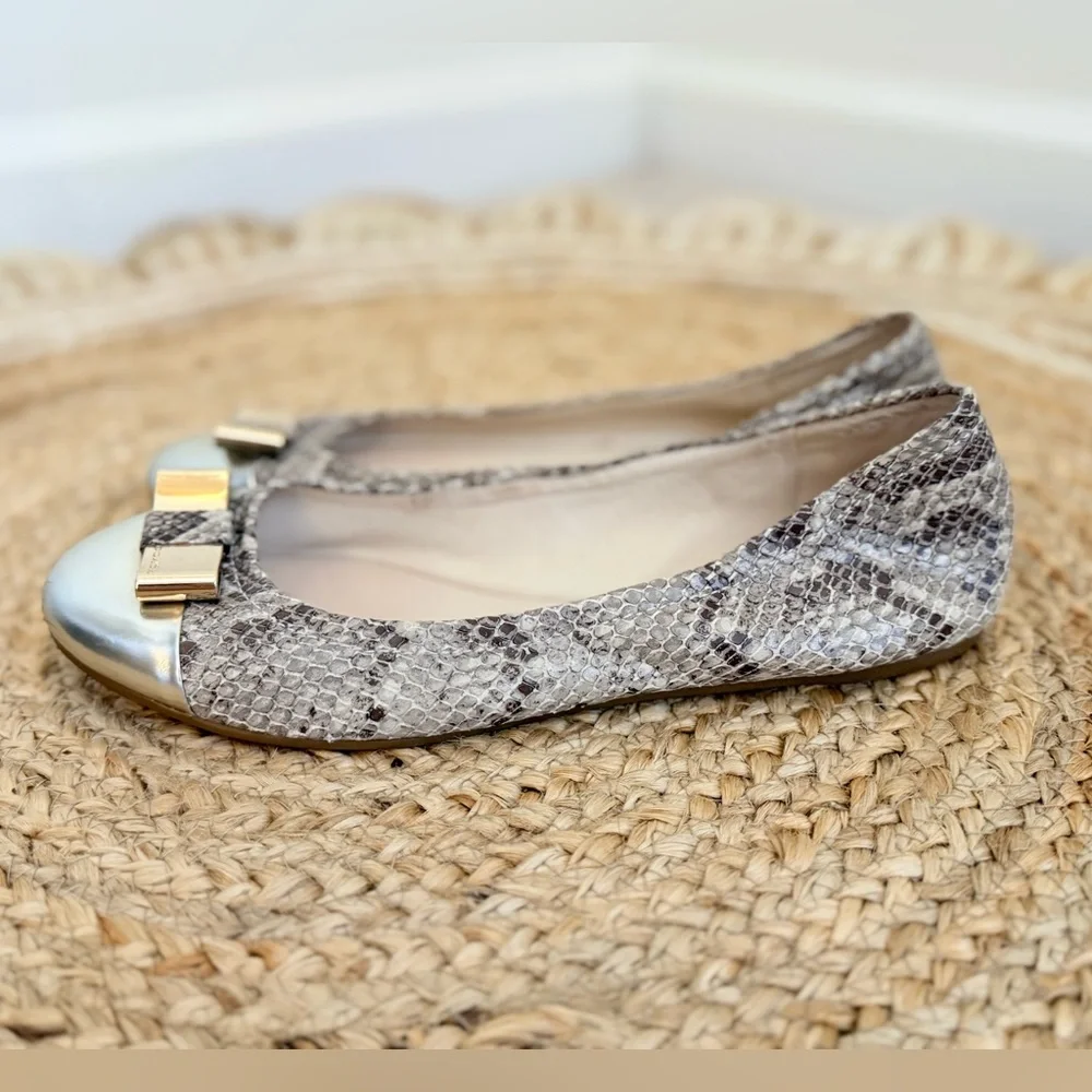 🌾‎ Coach Darsi Snakeskin Ballet Flat with Metallic Detail LIKE NEW